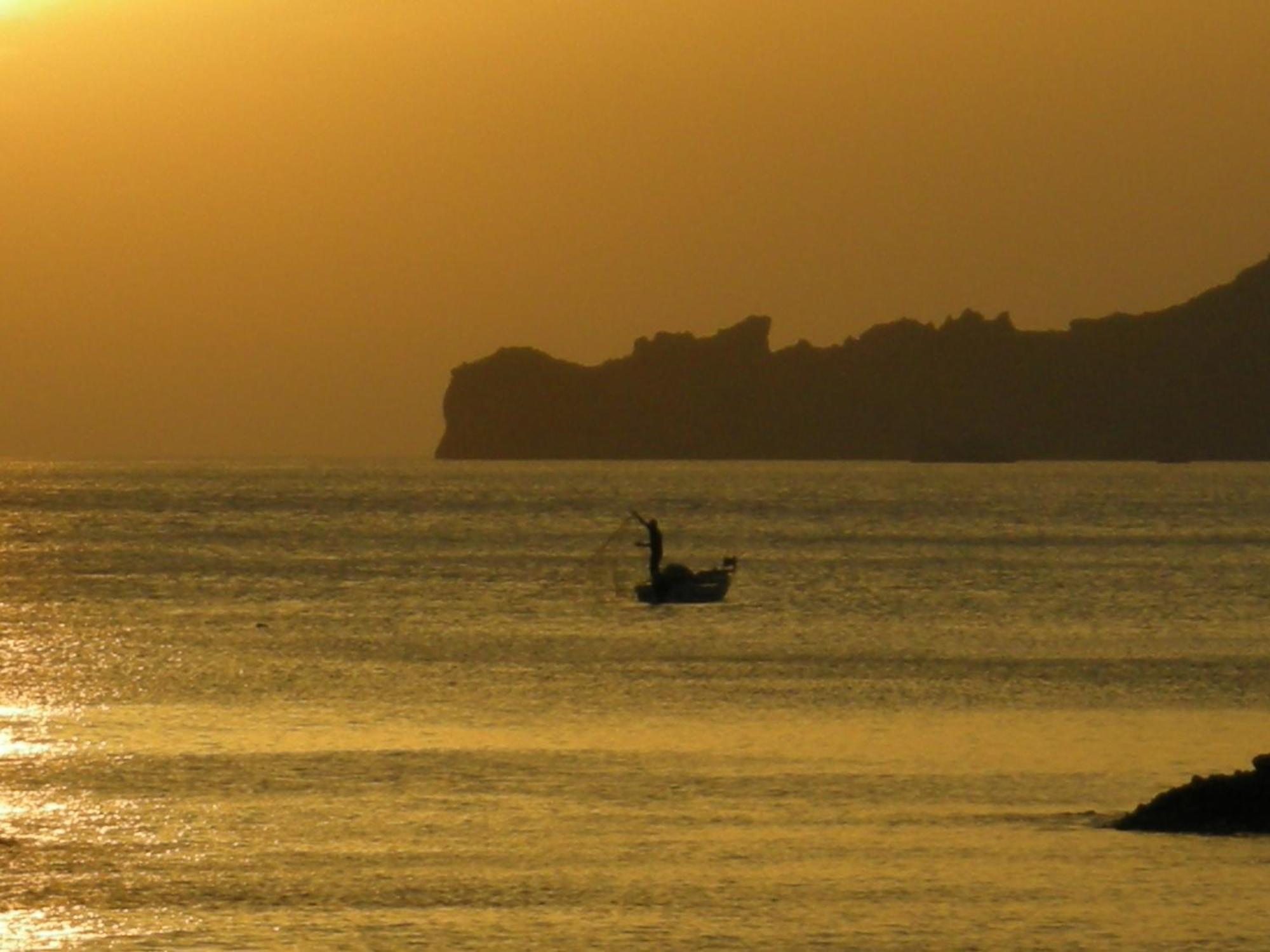 Horizon Beach Hotel ปลาเกียส ภายนอก รูปภาพ