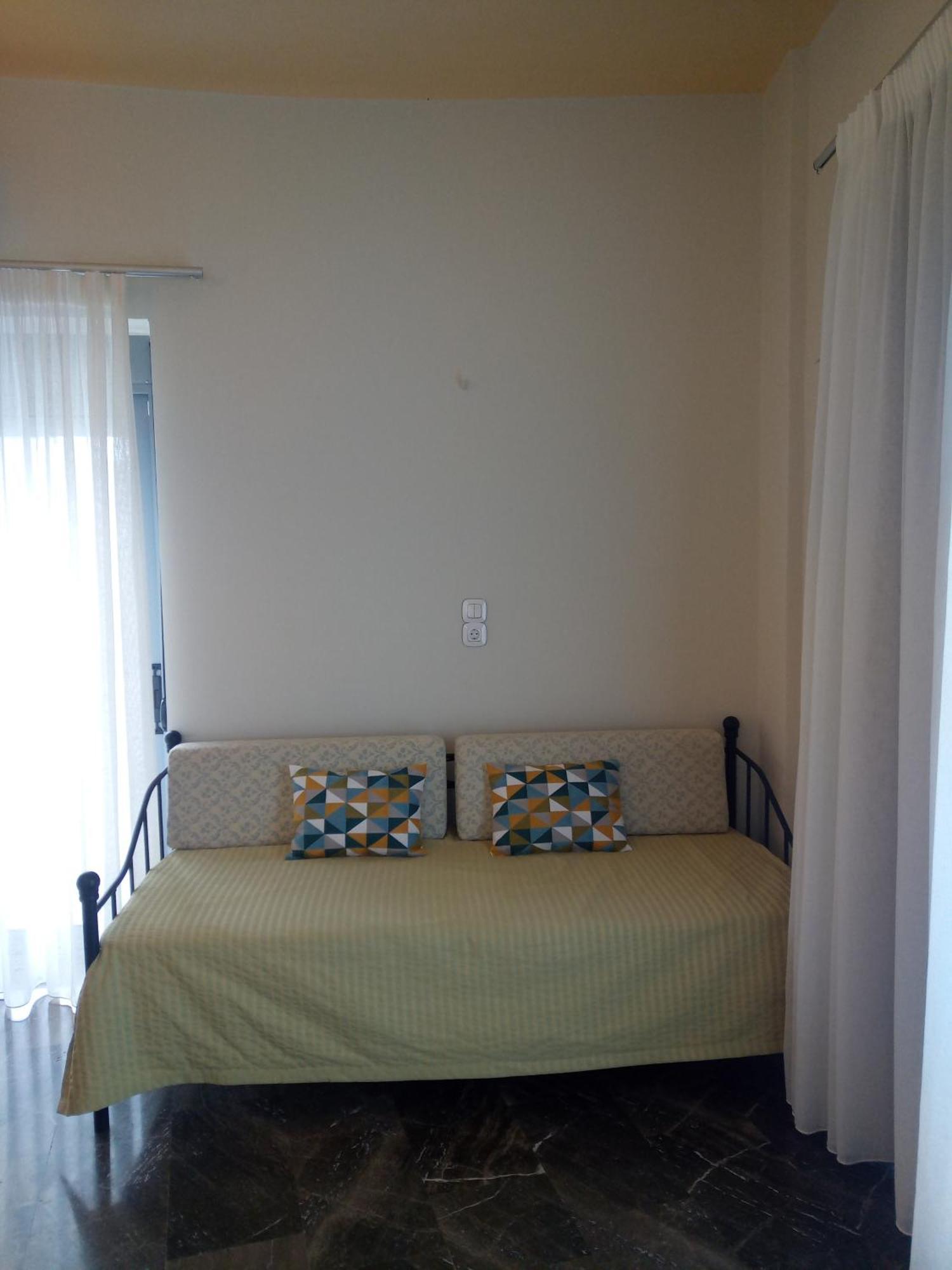 Horizon Beach Hotel ปลาเกียส ภายนอก รูปภาพ