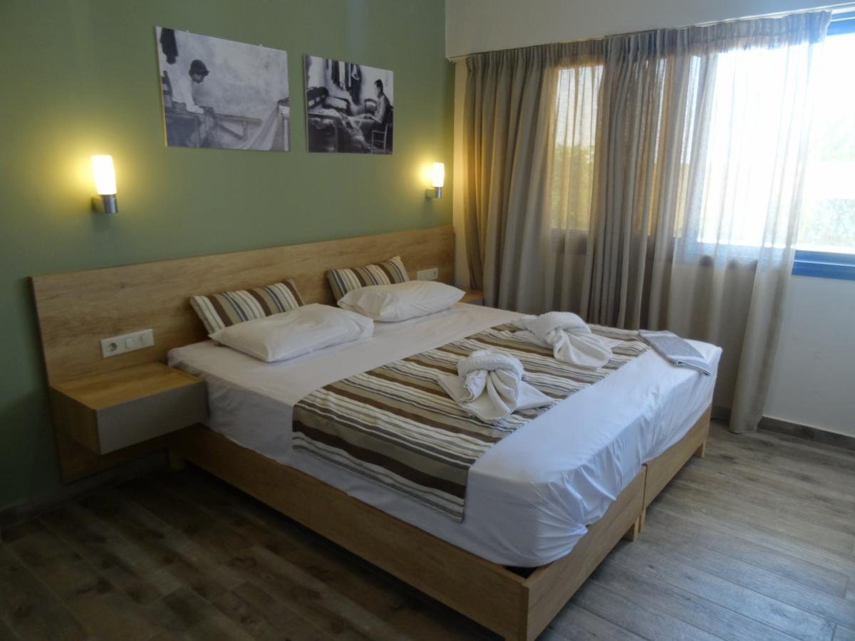 Horizon Beach Hotel ปลาเกียส ภายนอก รูปภาพ